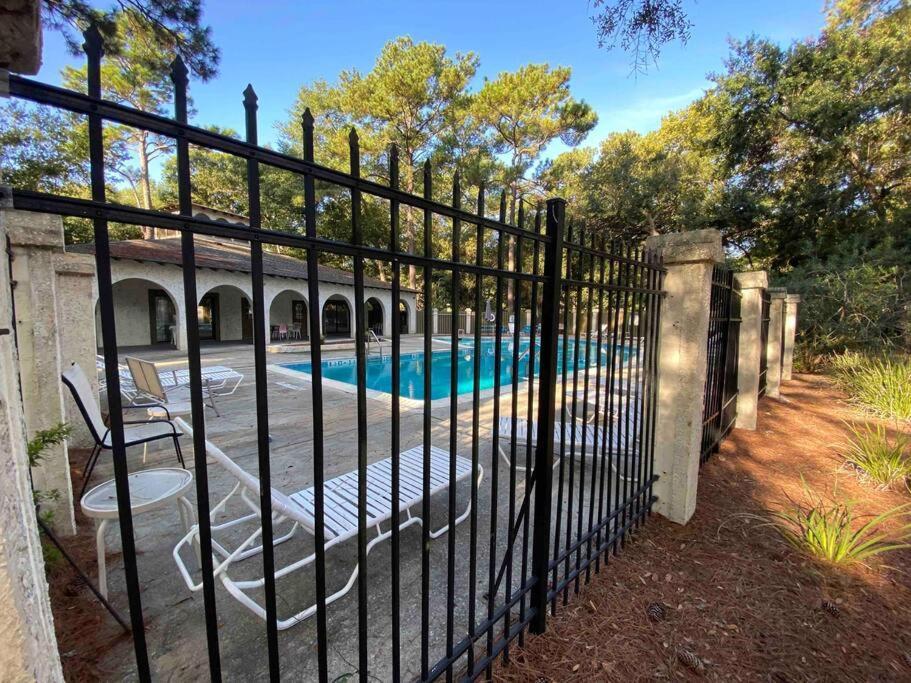 Elegant 2-Bedroom Pet-Friendly Villa W 2 Parking Spaces Hilton Head Island Exterior foto