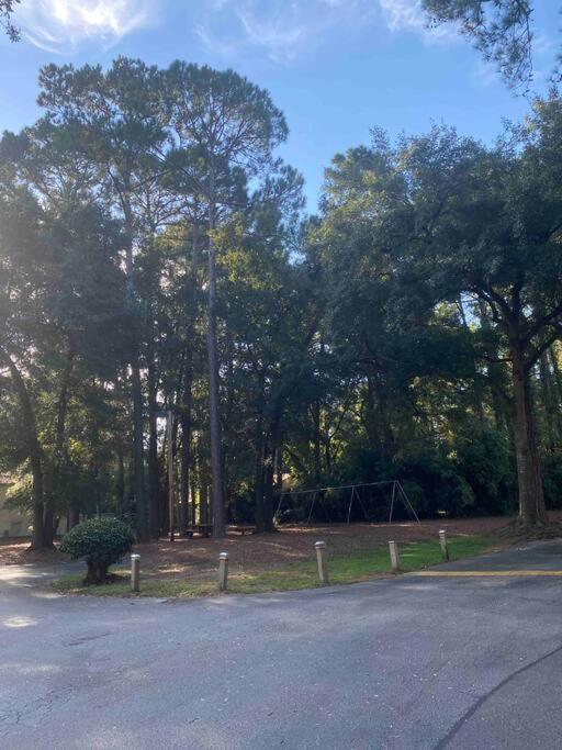 Elegant 2-Bedroom Pet-Friendly Villa W 2 Parking Spaces Hilton Head Island Exterior foto